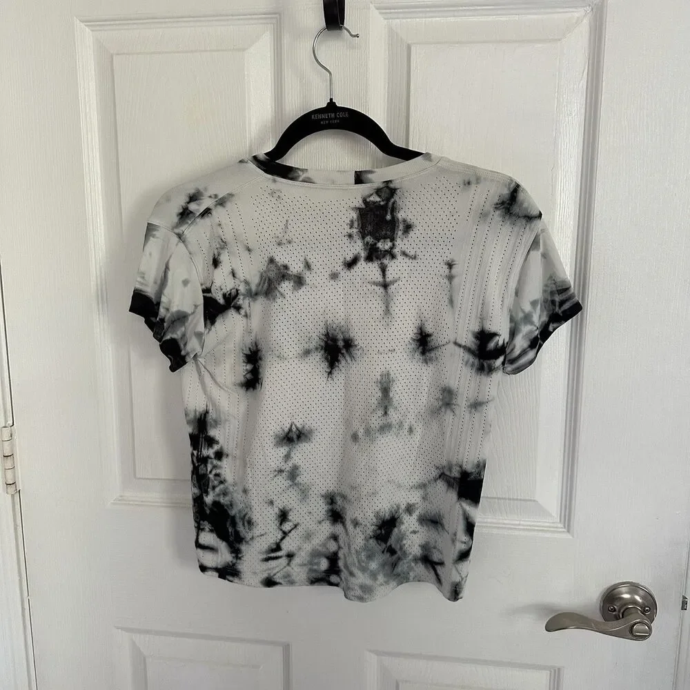 Lululemon Deep Coal Black Tie Dye Train to Be Shibori Cropped Short Sleeve Top